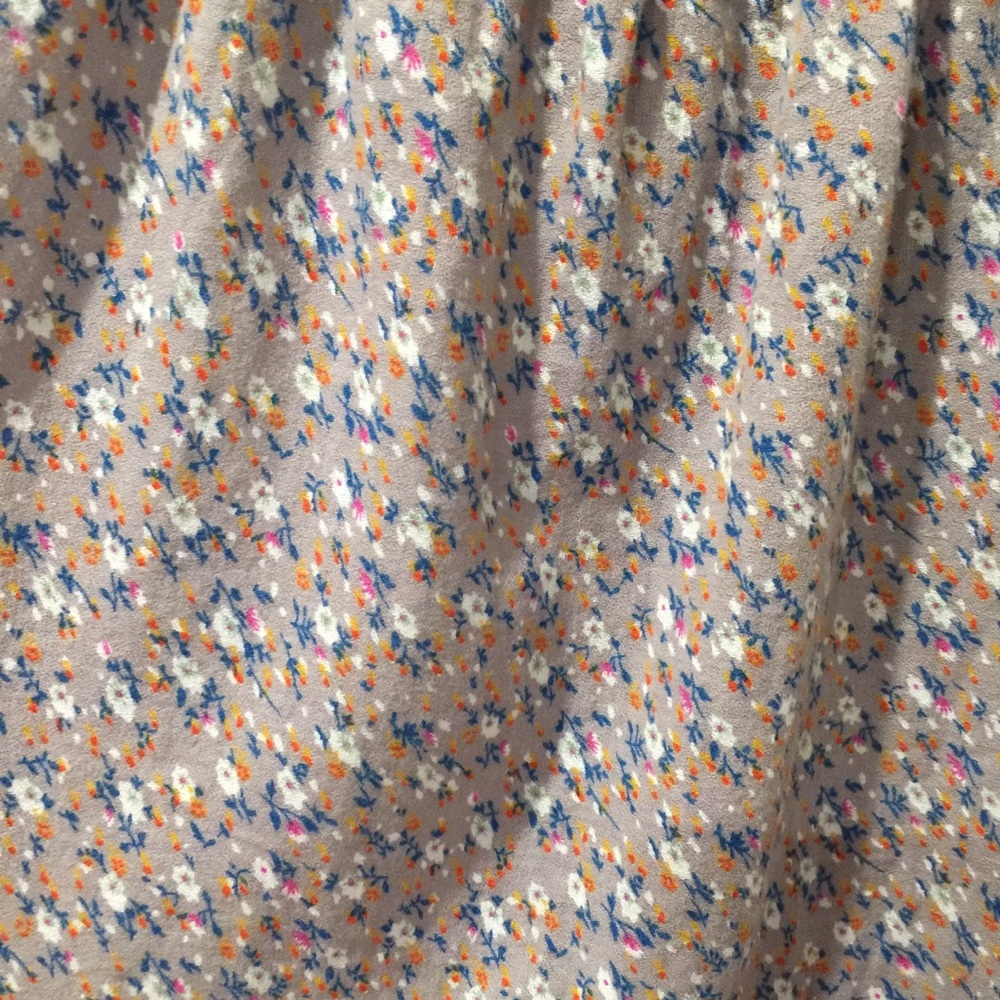 Grey Floral Ruffle Tunic Small with Metallic Beads - Picture 7 of 8